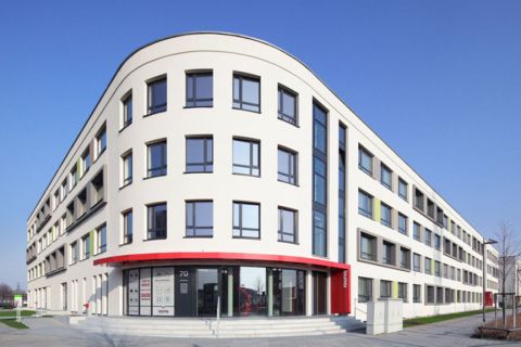 Aufstockung Studentenwohnheim  "Youniq", Frankfurt / Main