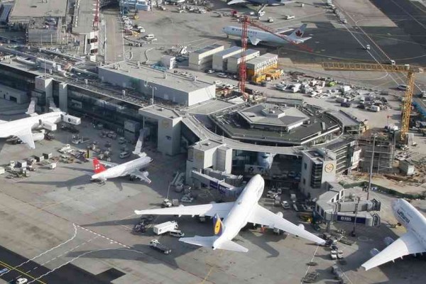 Flughafen